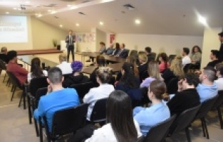 Medİcabİl çalışanlarına ‘işyerlerindeki Psiko-Sosyal Risk Etmenleri’ anlatıldı